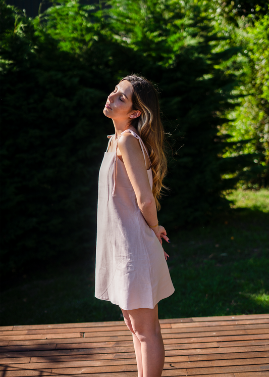 camisa de dormir em linho camelia caine